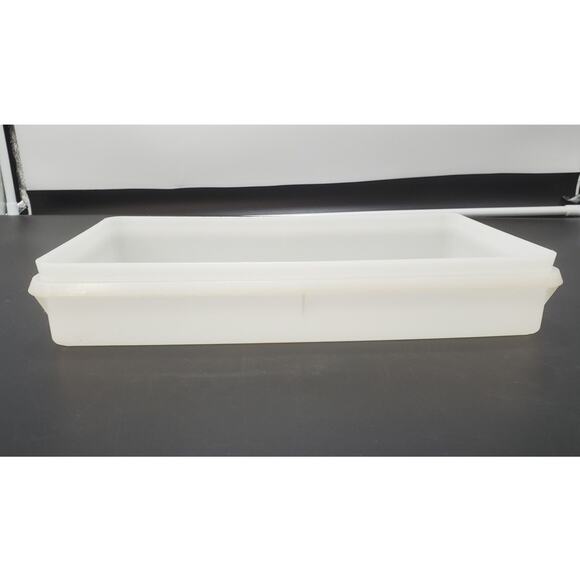 Tupperware 11" x 7" Deli Bacon Keeper Food Storage Container 794 BOTTOM ONLY - Picture 2 of 5